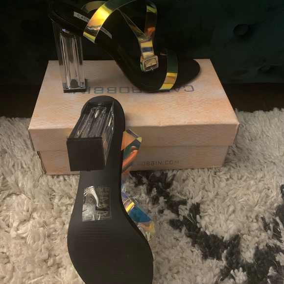 Cape Robbin Mercy Chunky Block Heel - Picture 3 of 4